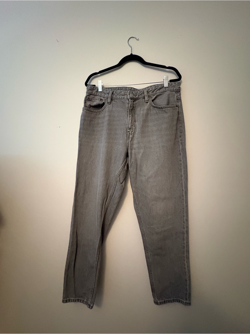 Zara Women’s Straight-Leg Gray Jeans Size 34